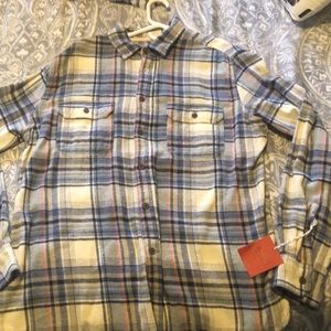 Missing button down Shirt. Size:large